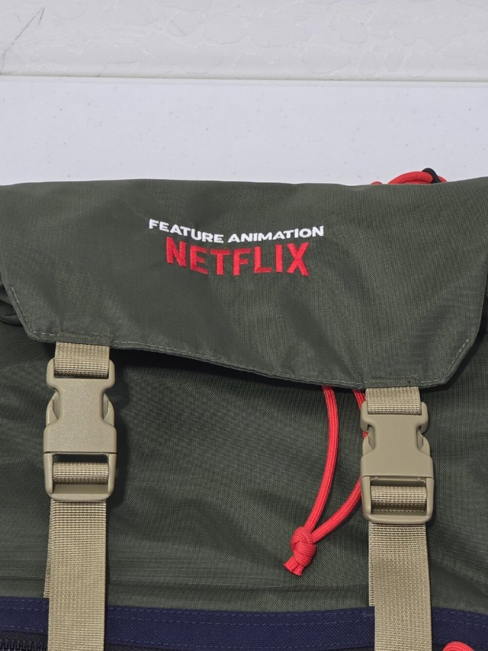 Topo Designs Rover Pack Classic Olive / Navy 20L Pack (Has a NETFLIX Logo) - Picture 2 of 9
